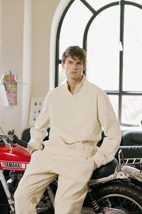 Вельветовая олимпийка Tiger 1/4 Zip (Cream)
