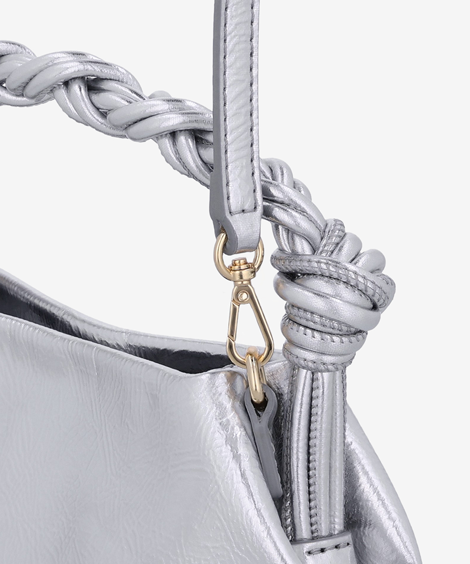ショルダーバッグ・ポシェット *Ganni* Gani Boo llic Crossbody Silver A6142018 A6142018 MUSINSA | GANNI Mini Gani Bou Metallic Crossbody Bag