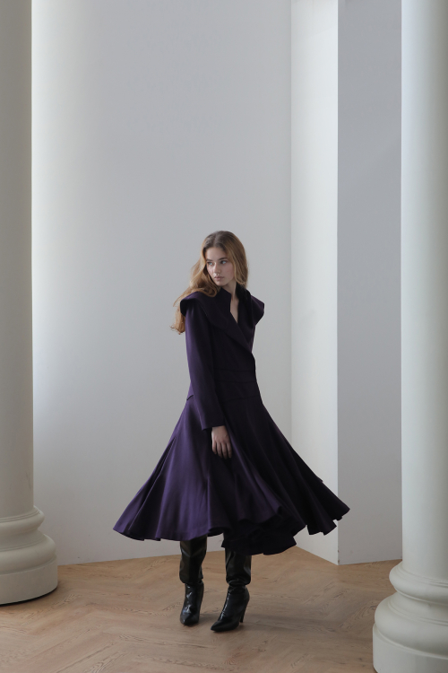 Пальто-макси расклешённое с широким воротником Purple