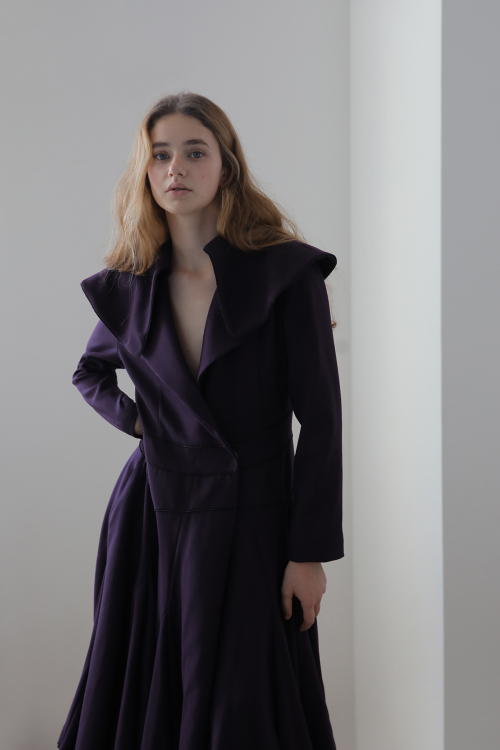 Пальто-макси расклешённое с широким воротником Purple