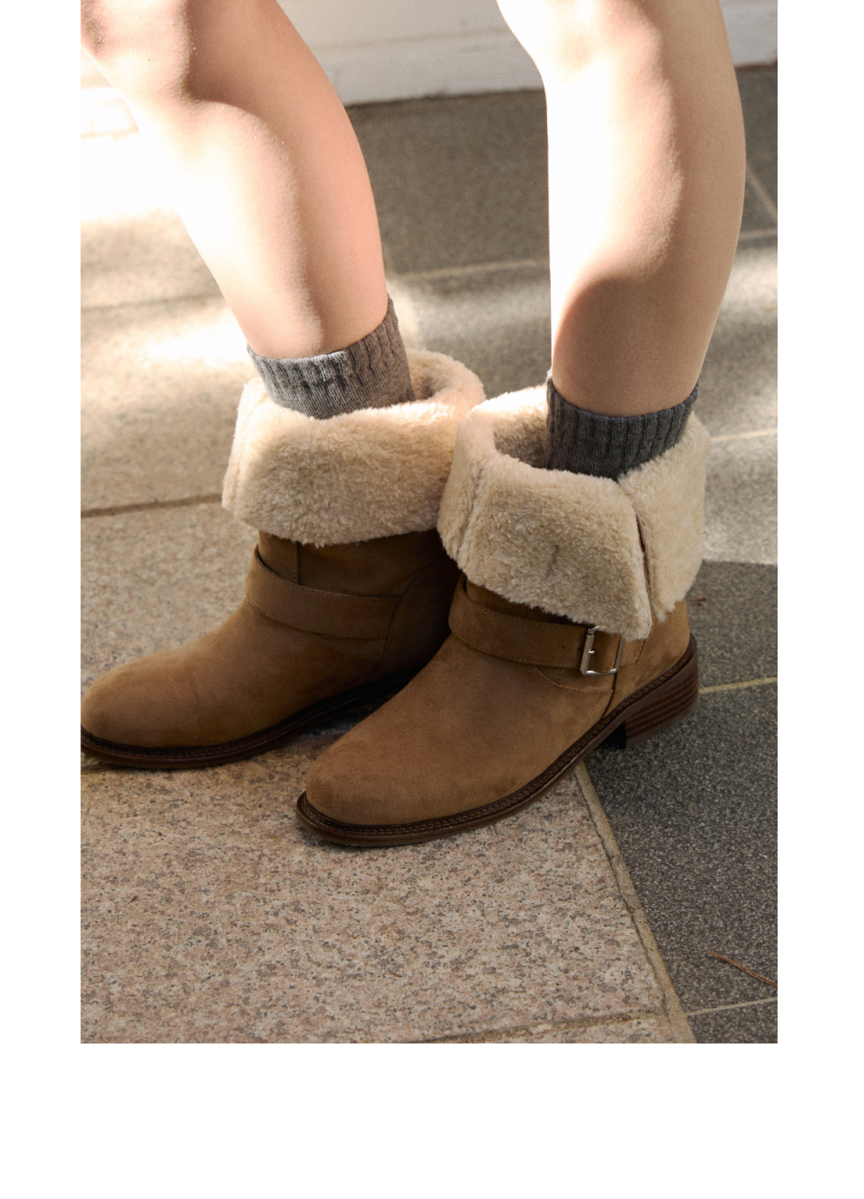 ロングブーツ KOMOREBI MUSEUM Cup sole suede lamb shearling buckle long bo MUSINSA | KOMOREBI MUSEUM Lamb Shearling Long Boots_Natural
