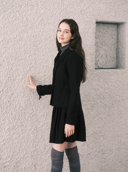 Короткий шерстяной жакет Classic/Black
