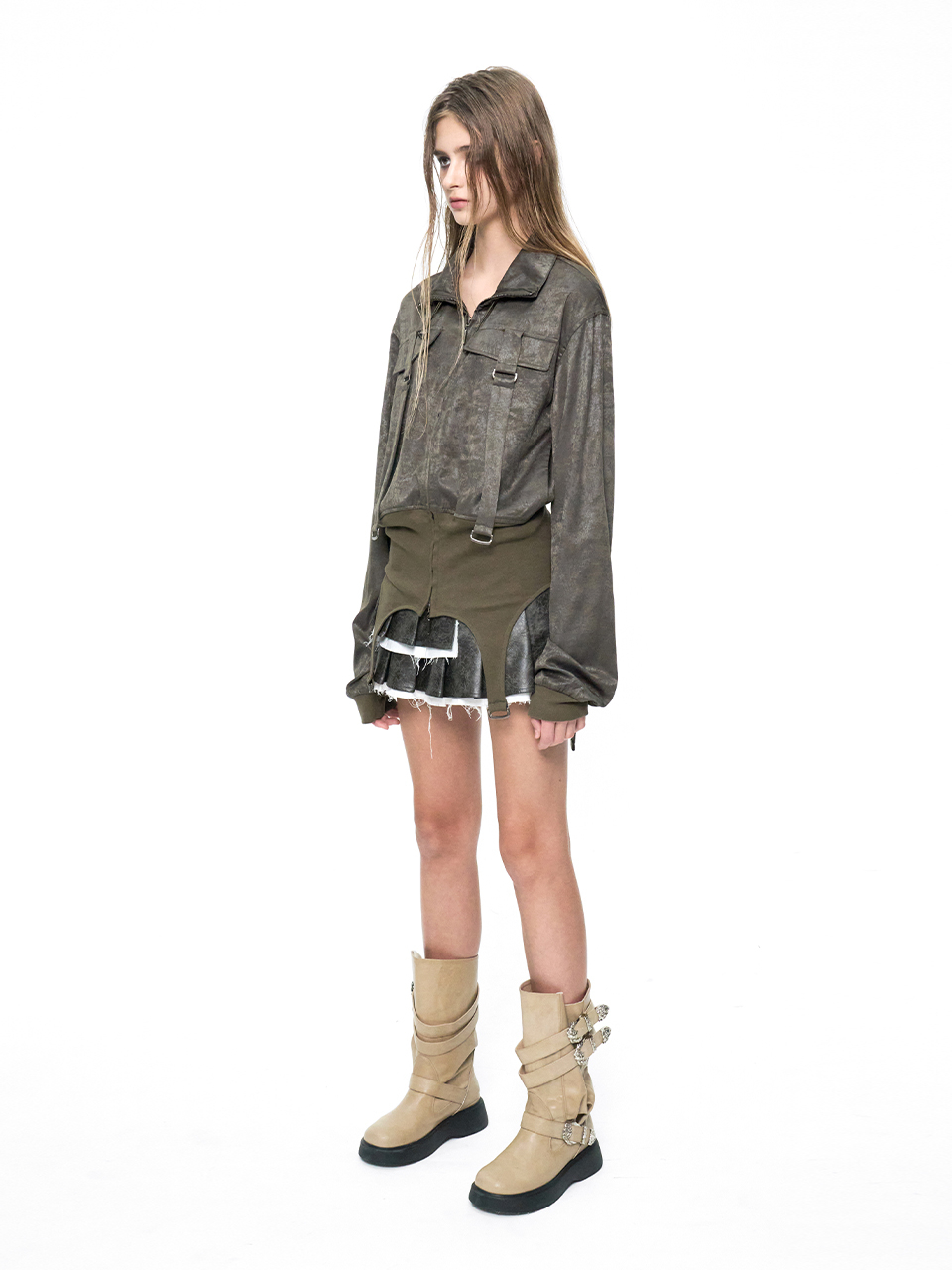 GLOSSY BELT HIGH NECK ZIP-UP KHAKI 상세 이미지 2