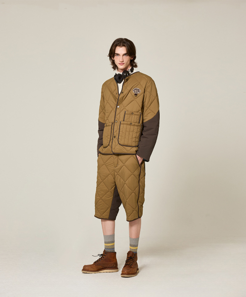AERO LOGO PATCHED PADDING JUMPER [BEIGE]
