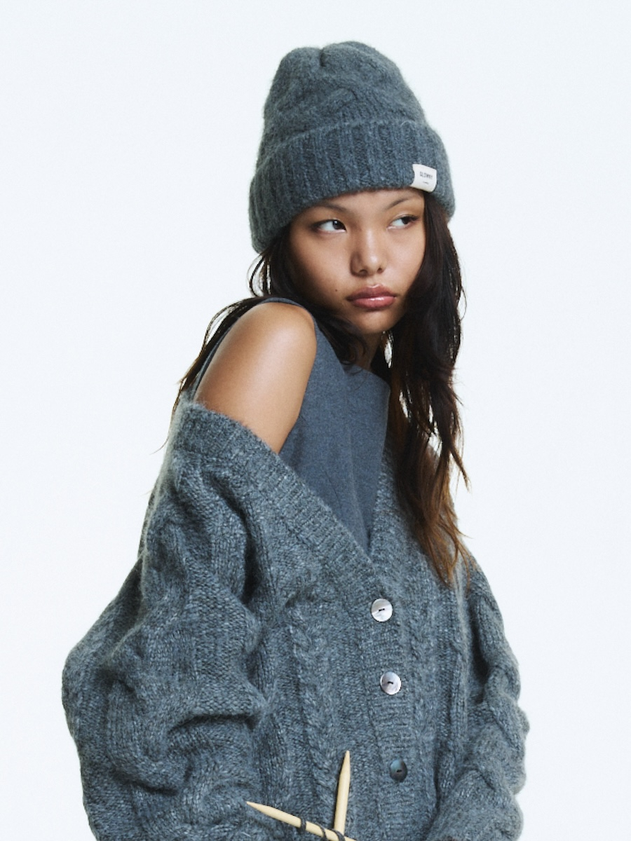 ★GLOWNY★G CABLE BEANIE (CHARCOAL)★正規品/韓国直送料込 MUSINSA公式 | GLOWNY G CABLE BEANIE (CHARCOAL)