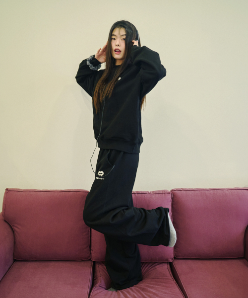 Спортивные штаны со швами и логотипом Classic - Black