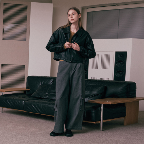 AR_Sleeve pleated leather jacket