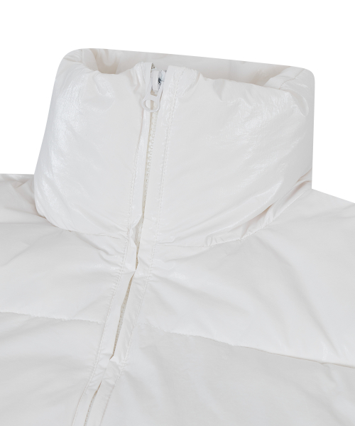 Короткий пуховик 86-IRO339 с высоким горлом Glossy White