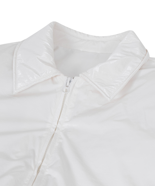 Короткий пуховик 86-IRO340 с глянцевым воротником White