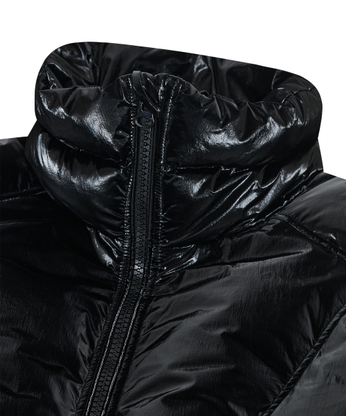 Короткий пуховик 85-VIVA045 Utility Glossy Curved Line, Black