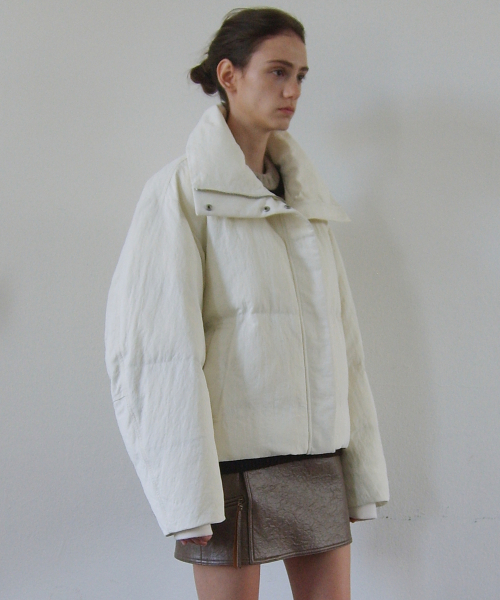 HIGH NECK PUFFER JACKET - IVORY