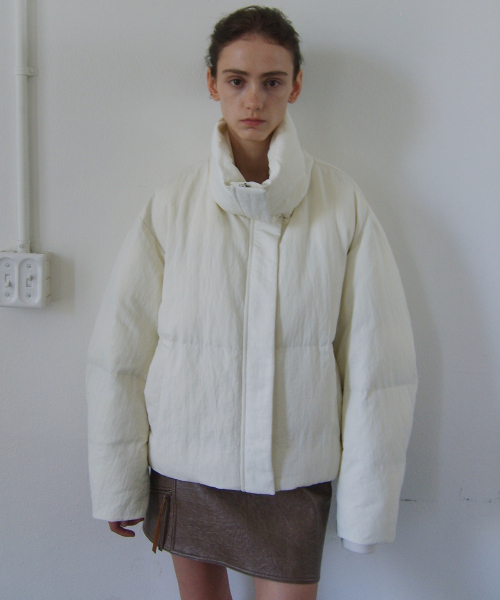 HIGH NECK PUFFER JACKET - IVORY