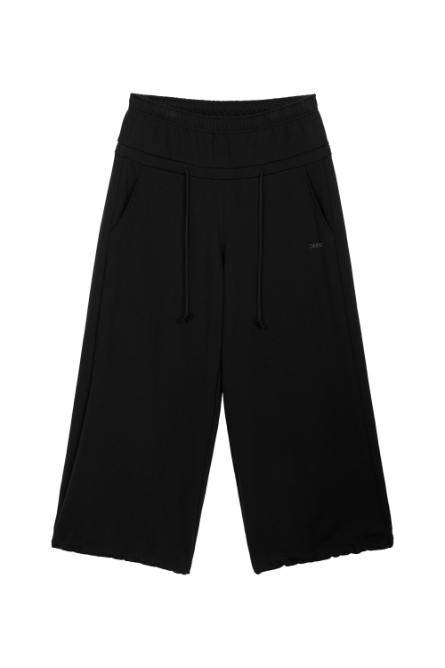 DEINET BACK LOGO SWEAT PANTS IN BLACK