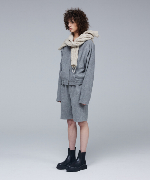 Wool pants detail zip-up