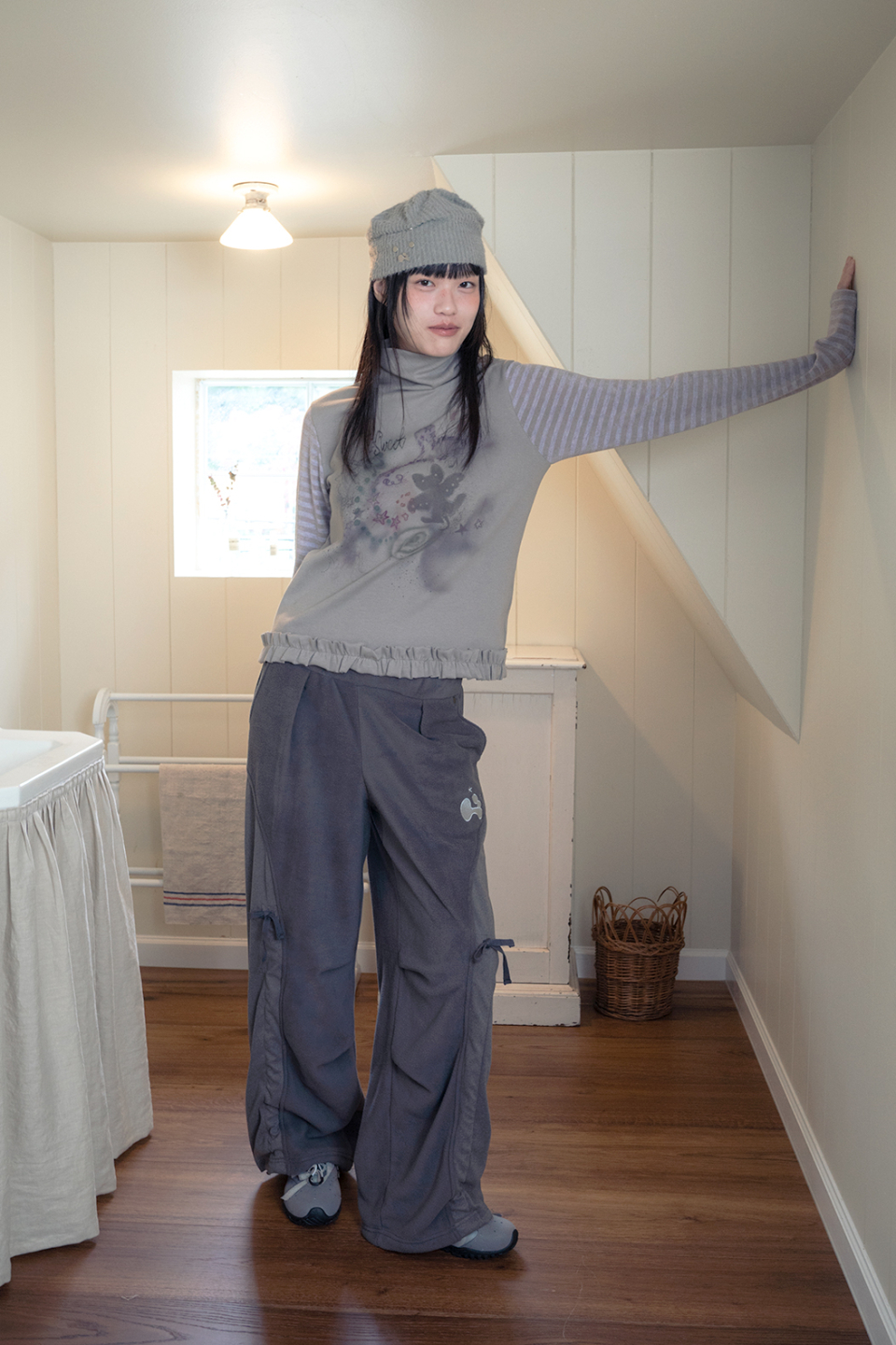 トップス hugyourskin Drawing frill pola top トップス hugyourskin Drawing frill pola top Hug Your Skin