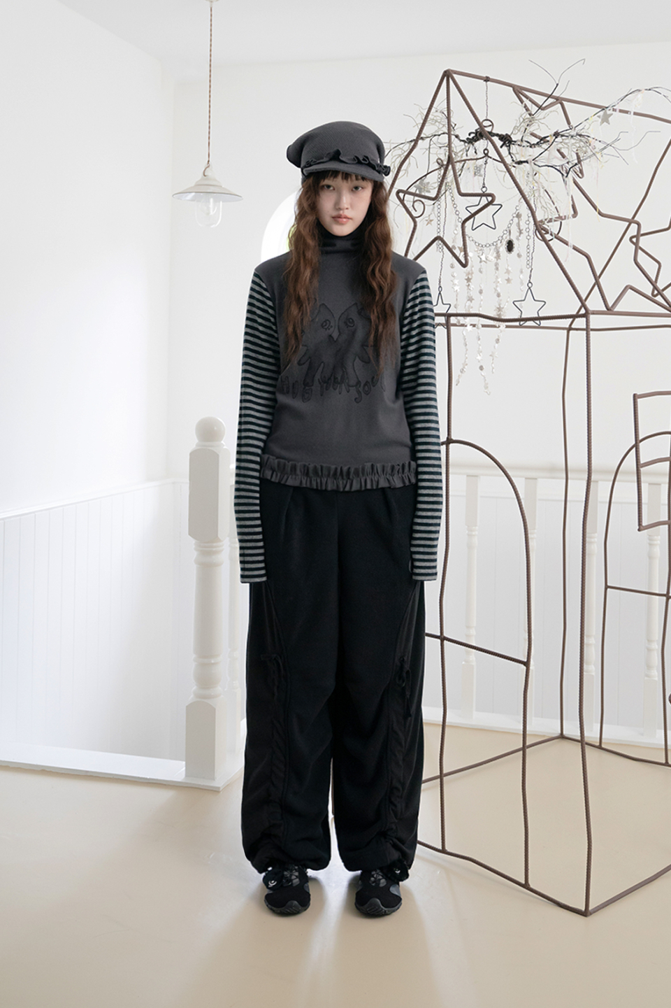 新しい Drawing SKIN YOUR HUG | MUSINSA frill Black) (Charcoal top pola トップス