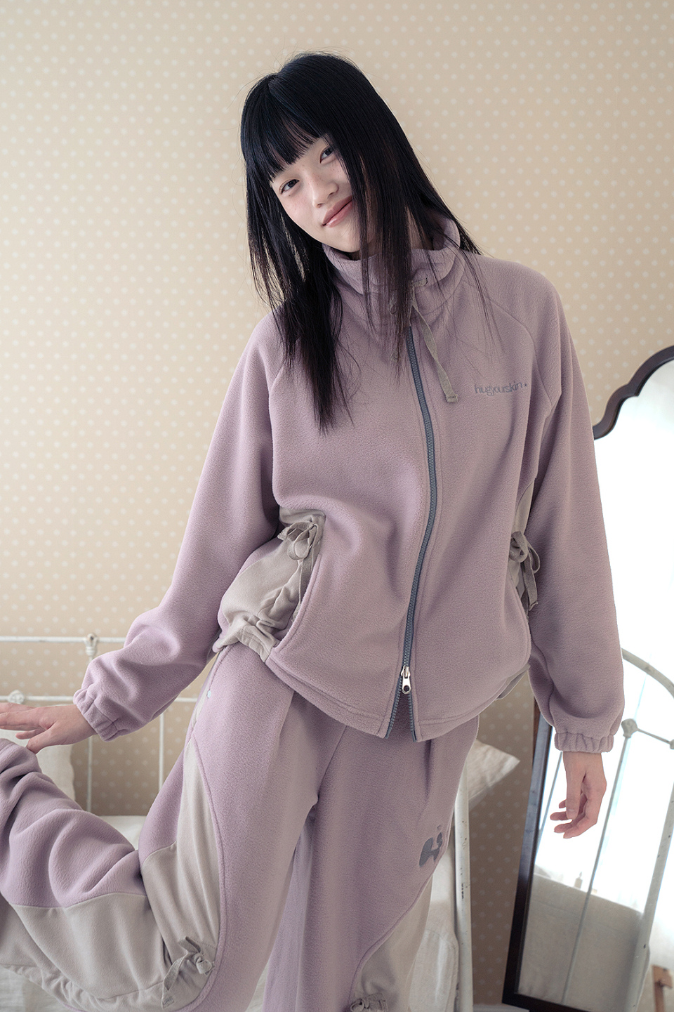 【HUG YOUR SKIN】Draw string fleece zip-up / 追跡付 HUG YOUR SKIN】Draw string fleece zip-up / 追跡付 (hug your