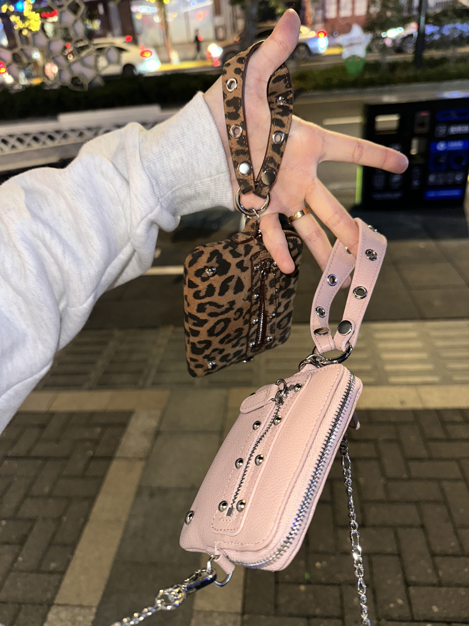 【DEINET】DEINET STUD CROSS CHAIN WALLET DEINET STUD CROSS CHAIN WALLET