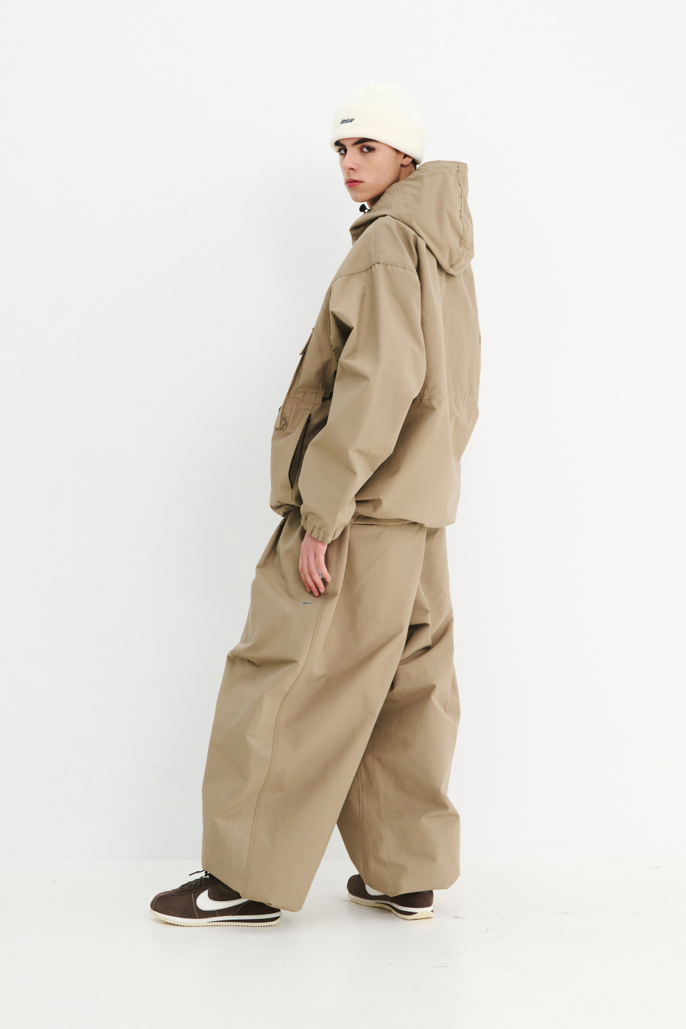 やなさん　　bsrabbit ジャケット&キャップ2点セット MUSINSA公式 | BSRABBIT Big Pocket Hooded Jacket White