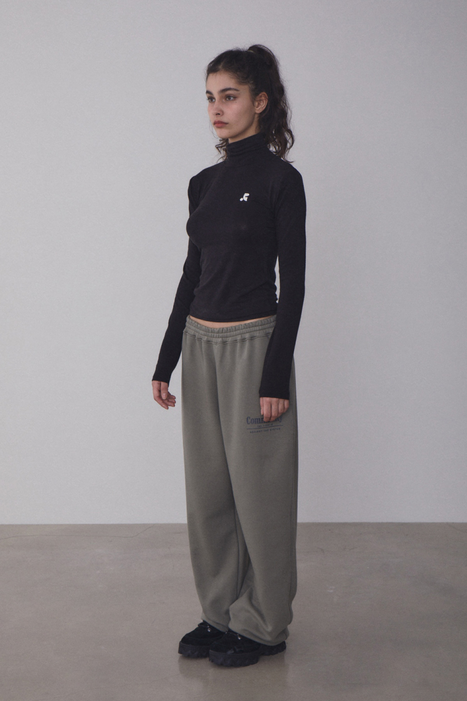 ☆送料・関税込☆Rest&Recreation★RR LOGO LOUNGE PANTS★ MUSINSA公式 | REST&RECREATION RR LOGO LOUNGE PANTS - KHAKI