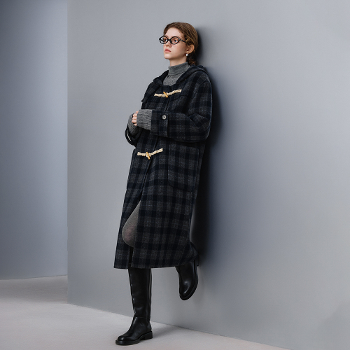 WD_Plaid horn button woolen coat
