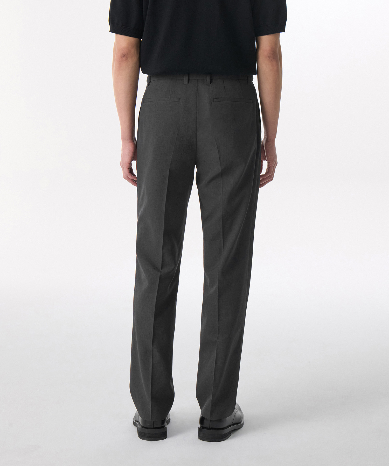 COOL TOUCH SEMI WIDE HIDDEN BANDING SLACKS [GUNMETAL]