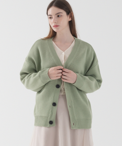 classic over-fit v-neck cardigan (light khaki)