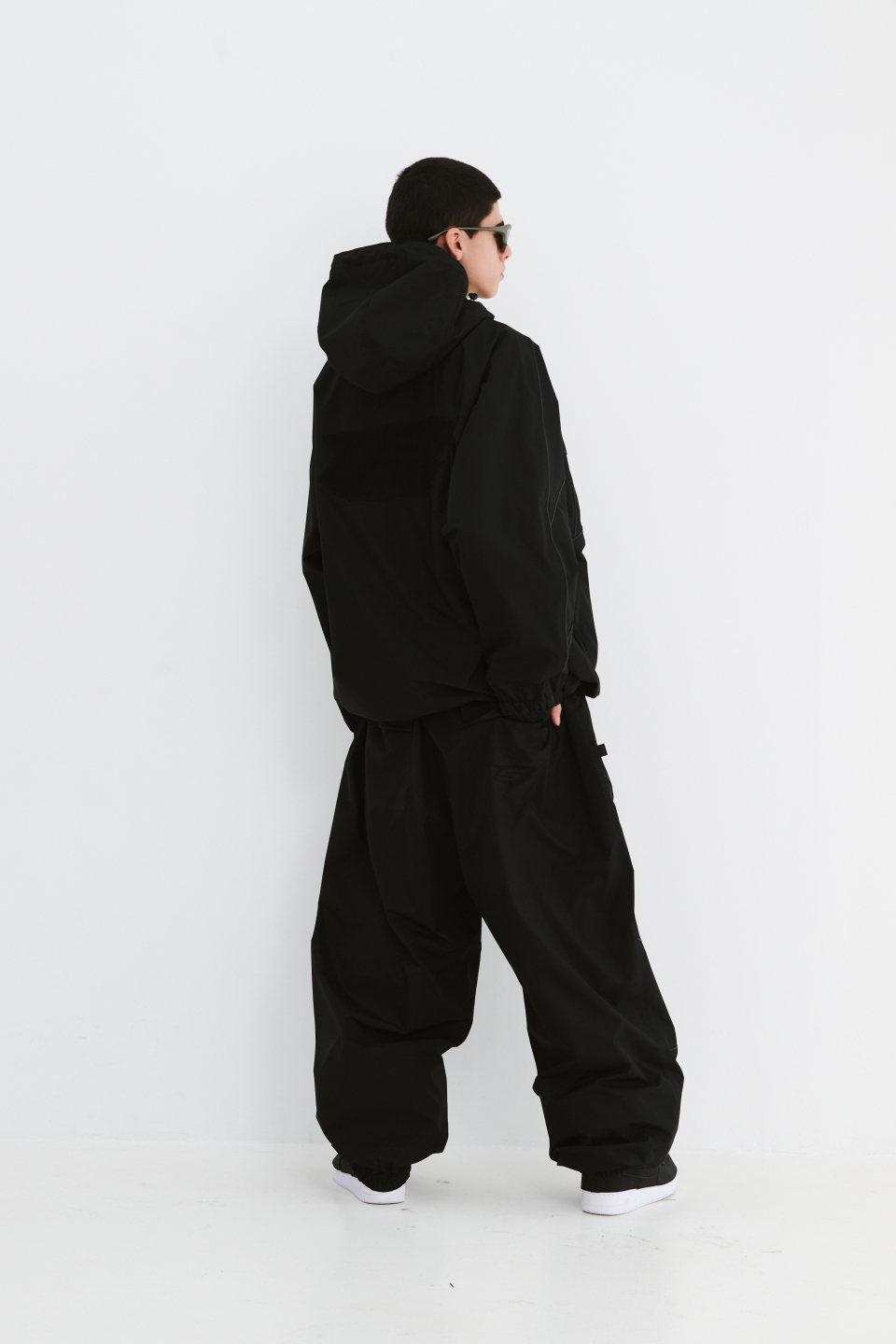 MUSINSA公式 | BSRABBIT Spider Web Super Wide Jogger Pants Black