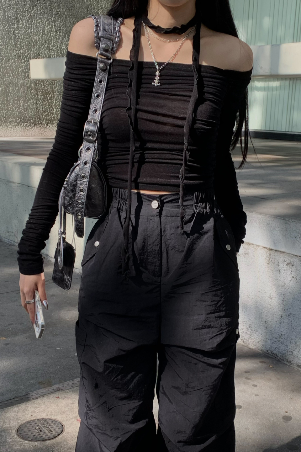 【KHAKIPOINT】Shirring Scarf Top オフショルダー / 追跡付 MUSINSA | KHAKIPOINT Shirring Scarf Top (black)