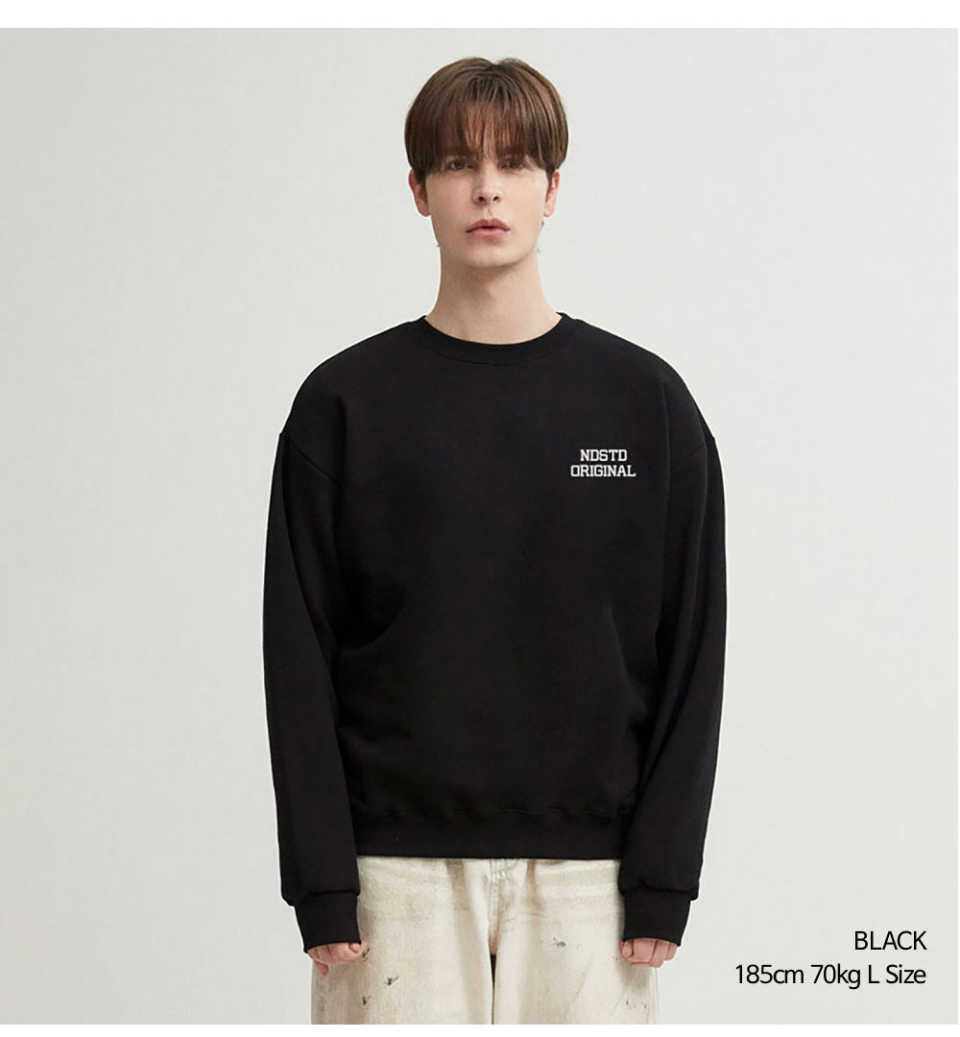 블랙색상 NDST 전사 프린팅 맨투맨 사진