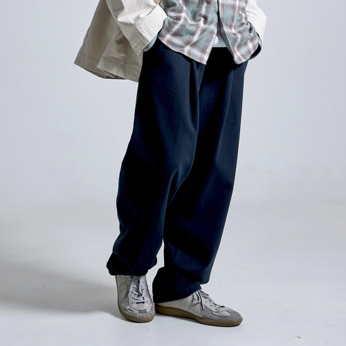 Широкие спортивные брюки с защипами и завязками Navy