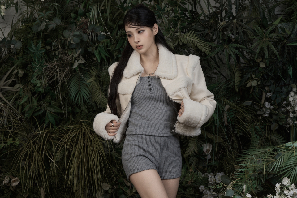 MUSINSA | KHAKIPOINT Stitch Fur Mustang (ivory)