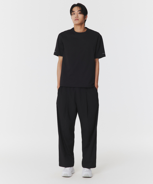Быстросохнущие широкие брюки со складками Cool Standard (Black)