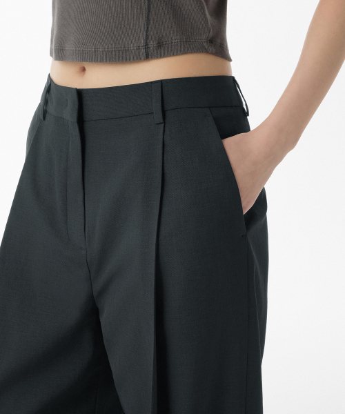 WOMENS COOL TOUCH LOW WAIST DEEP TUCK WIDE SLACKS [DARK GREY]