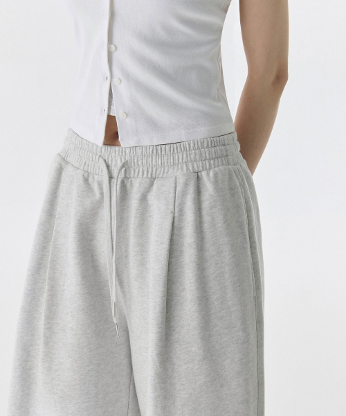 WOMENS ONE TUCK BERMUDA SWEAT PANTS [MELANGE LIGHT GREY]