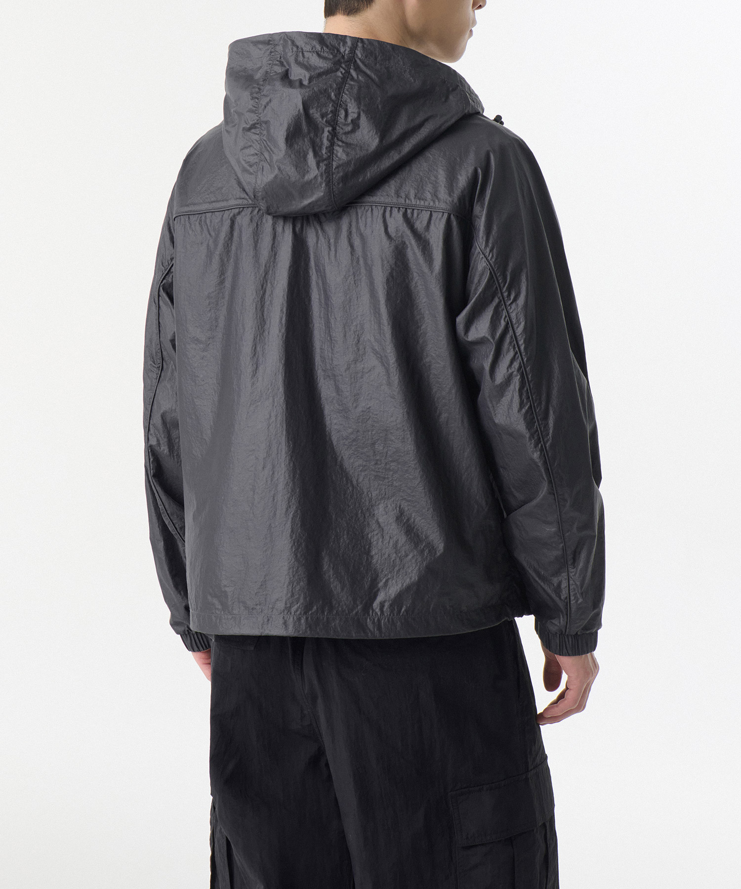 GLOSSY CREASE WINDBREAKER JACKET [GREY]