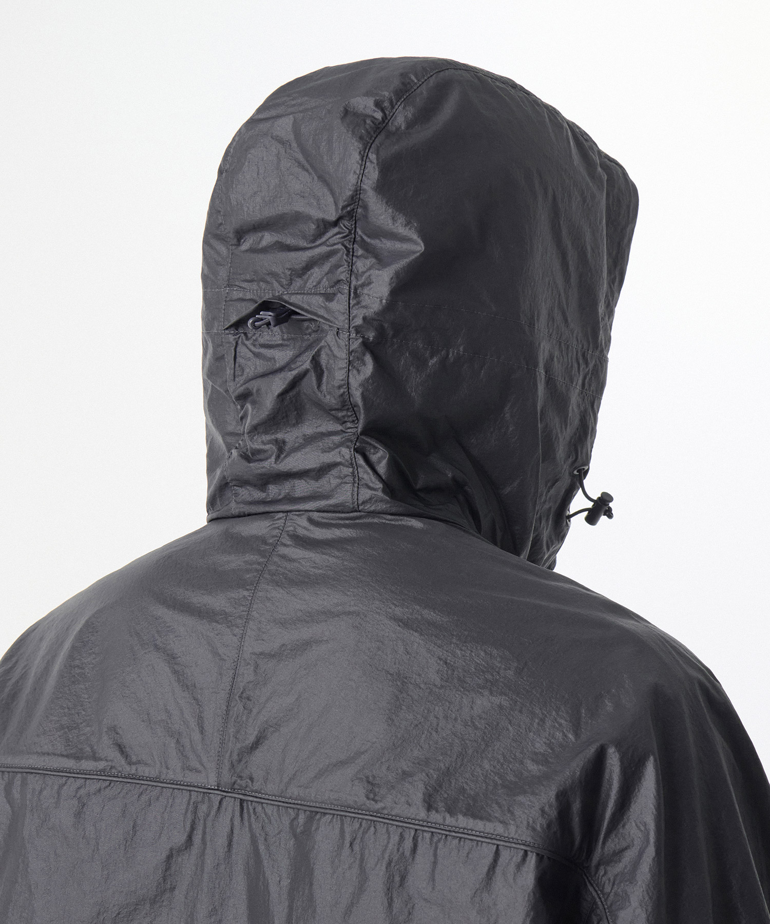GLOSSY CREASE WINDBREAKER JACKET [GREY]
