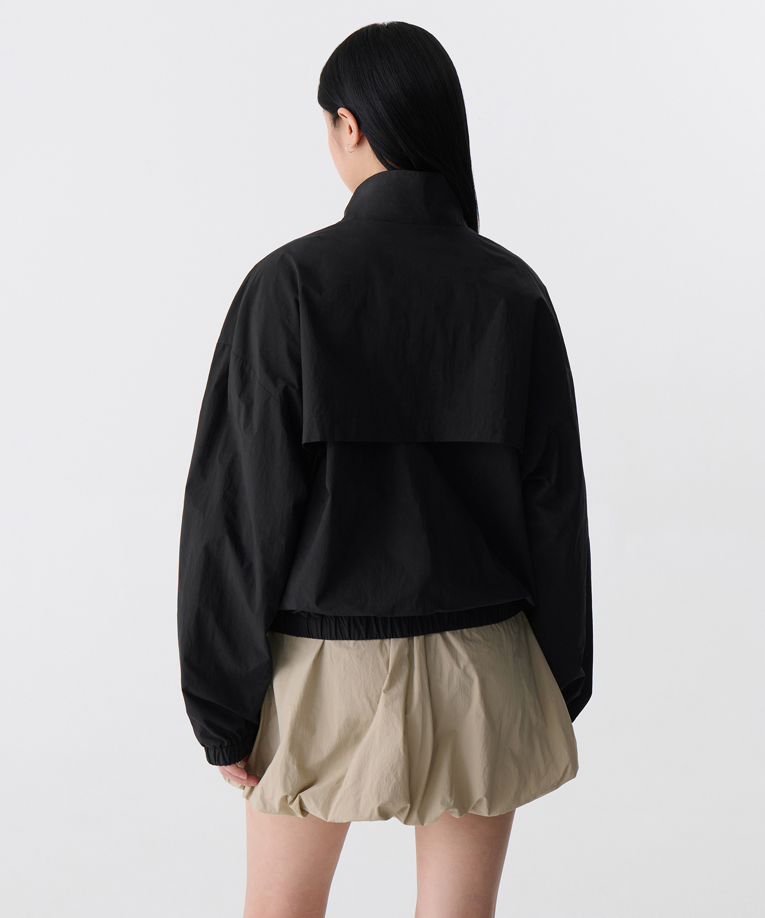 WOMENS OVERSIZE HIGHNECK WINDBREAKER JACKET [BLACK]