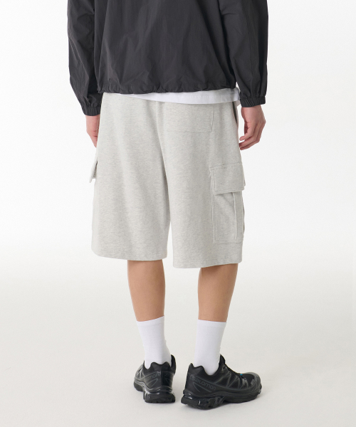 One Tuck Cargo Bermuda Sweat Pants [Melange Light Gray] thumbnail 2