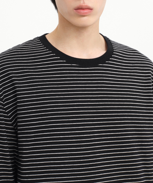PIN STRIPE RELAXED LONG SLEEVE T SHIRT [BLACK/WHITE]