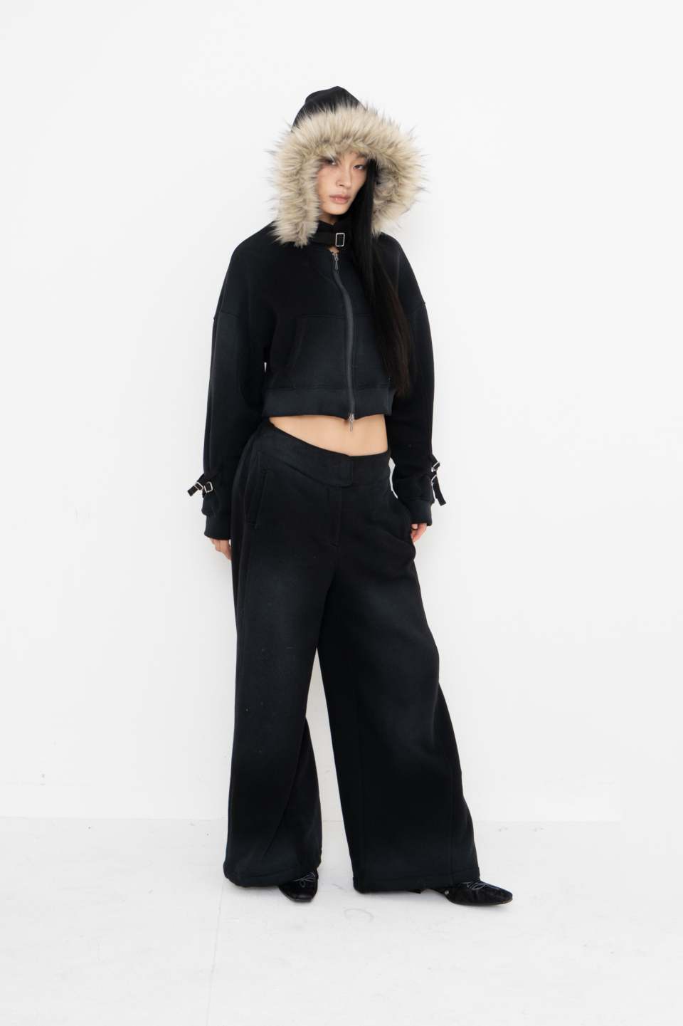 2000아카이브스(2000ARCHIVES) LUXURY IS A DREAM HOODIE ZIP UP