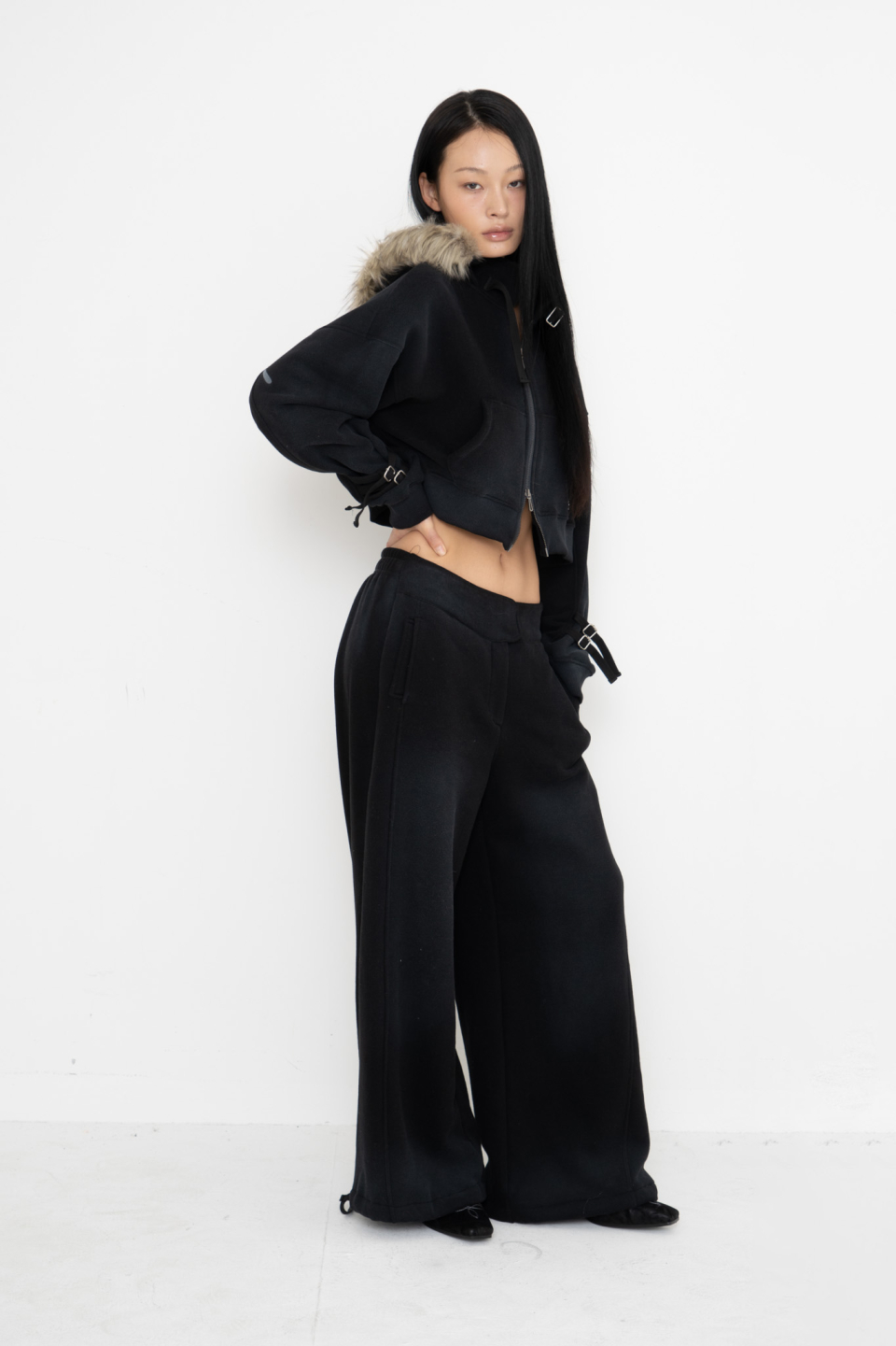 【2000Archives】BELTED SWEATPANTS MUSINSA | 2000ARCHIVES BELTED SWEATPANTS (BLACK)