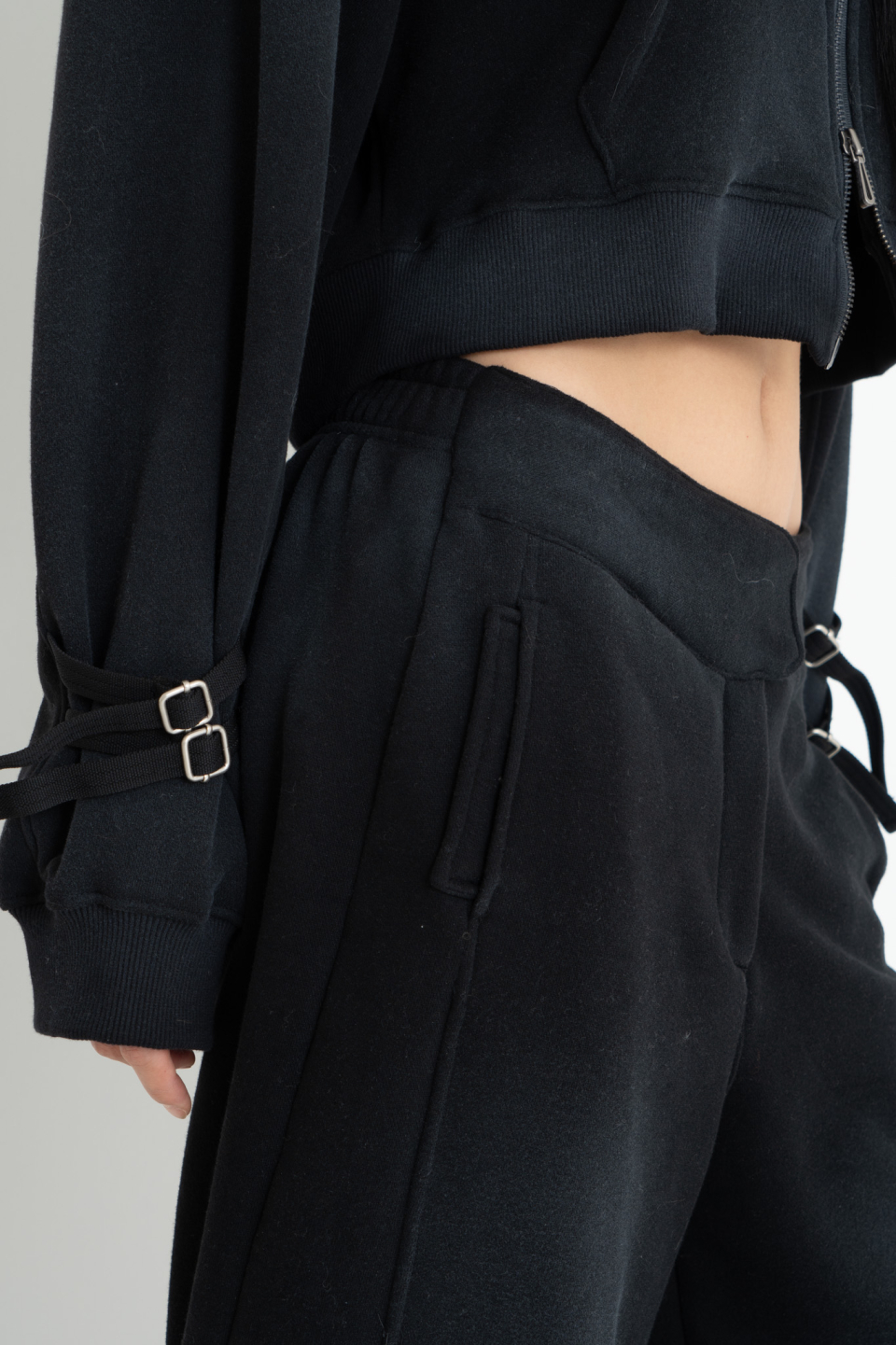 【2000Archives】BELTED SWEATPANTS MUSINSA | 2000ARCHIVES BELTED SWEATPANTS (BLACK)