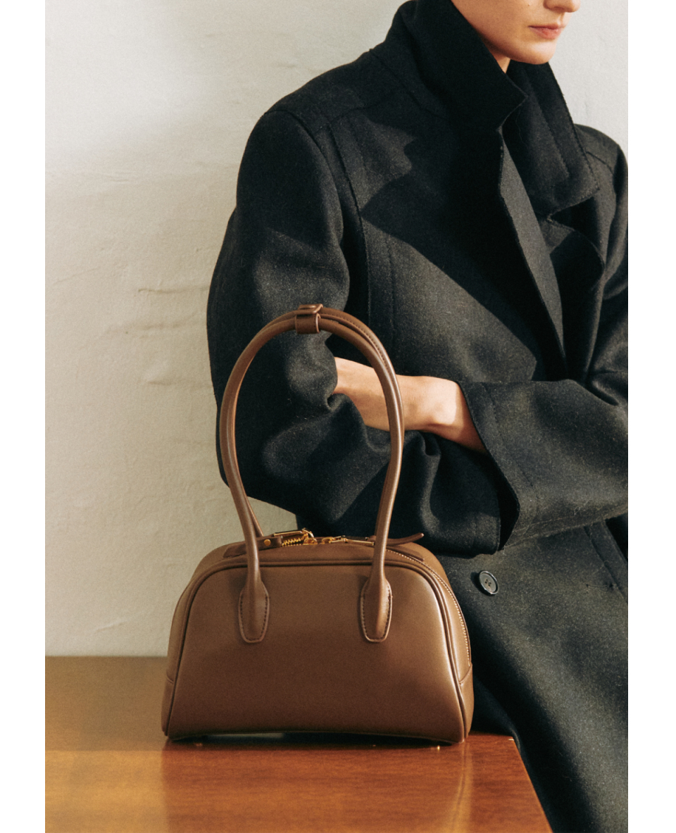 MUSINSA | KOMOREBI MUSEUM B01-S-4 Cow Leather Bowling Bag
