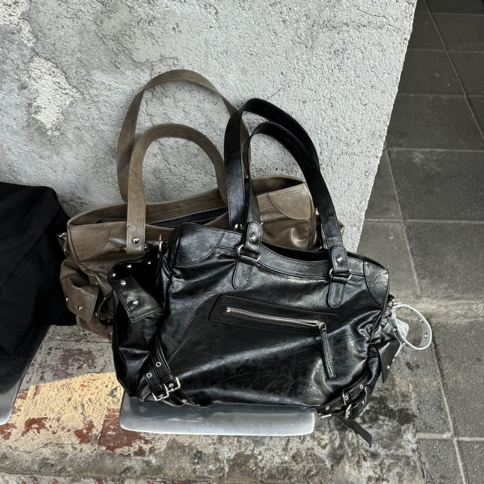 [DEINET] STUD POCKET BIG BAG ☆送料込☆ DEINET STUD POCKET BIG BAG (DEINET/ショルダーバッグ