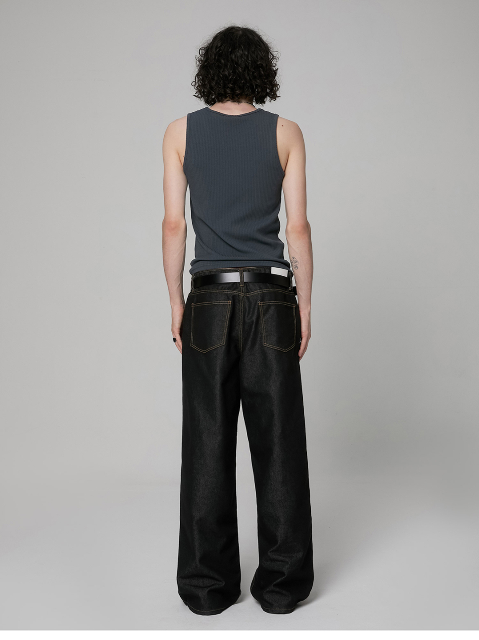 【YOURNUS】Deep Black Non Fade Wide Denim Unsound Sun Faded Black Jeans – UNSOUND RAGS