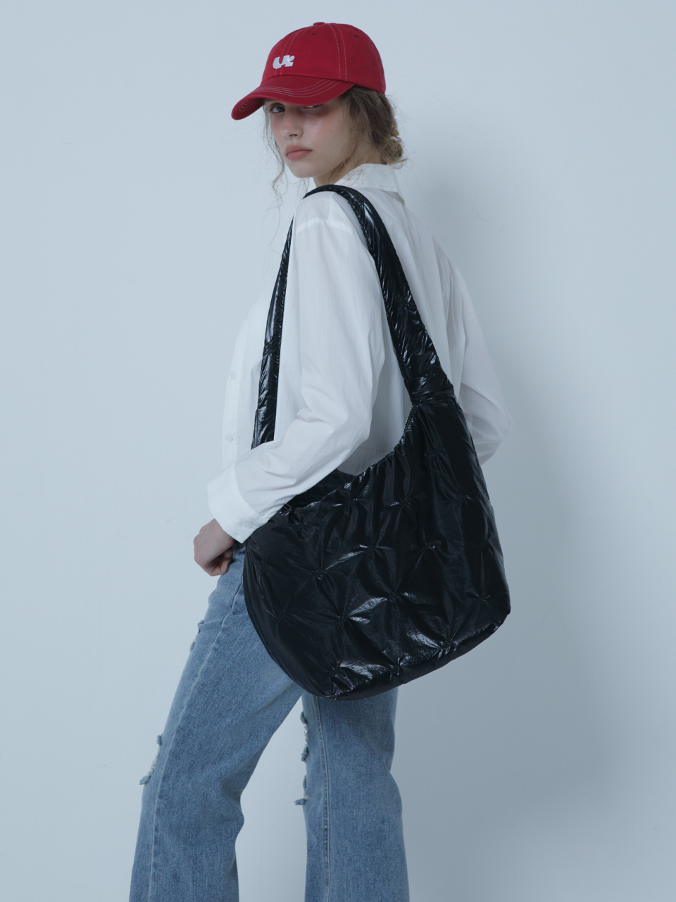 QUILTING OVERSIZE PADDING BAG черный