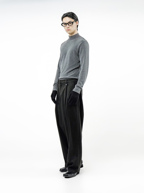 Raised One Tuck Wool slacks - Black /M244PT01BK