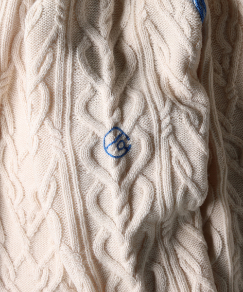 EMBROIDERY LOGO SWEATER IVORY/BLUE