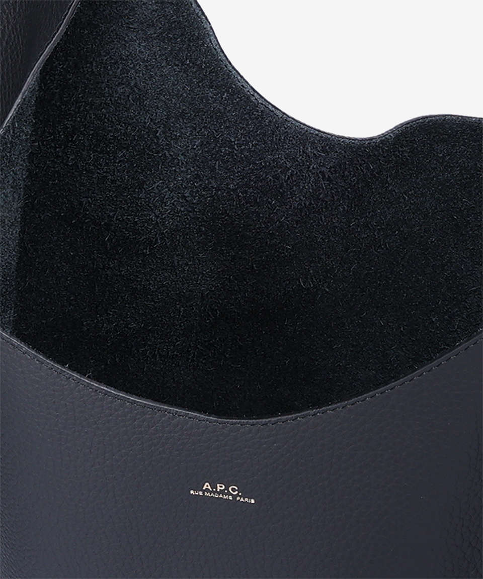 MUSINSA | A.P.C. Le Neige Tote Bag - Black / PXCBCF67008LZZ